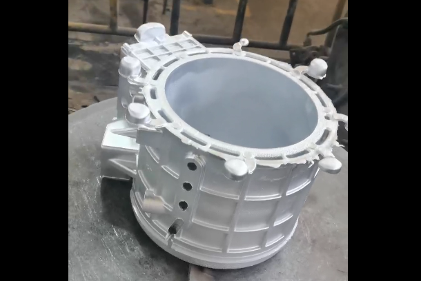 新能源汽車電機殼模具的制作方法是什么？使用低壓鑄造有什么優(yōu)勢？